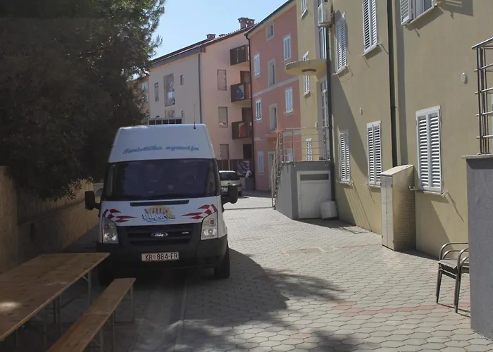 3316c * Povljana